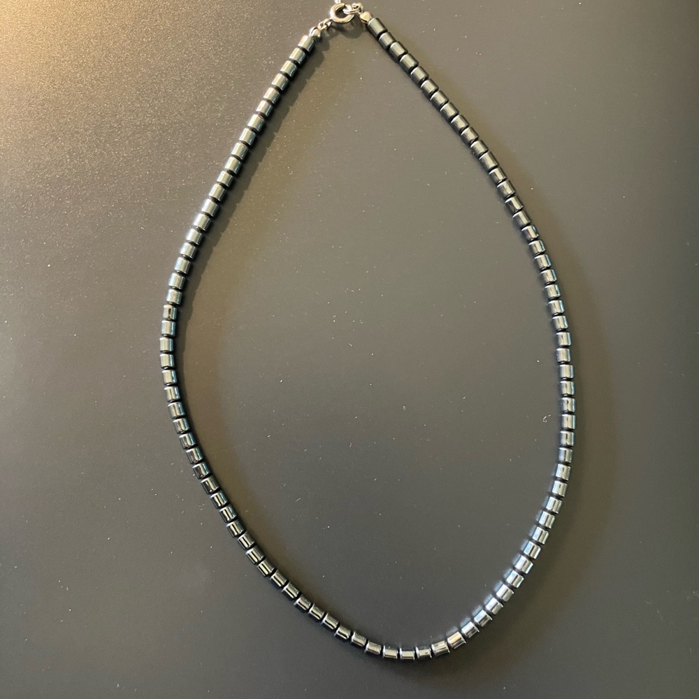 Hematite Barrel Beaded Necklace 16.5"